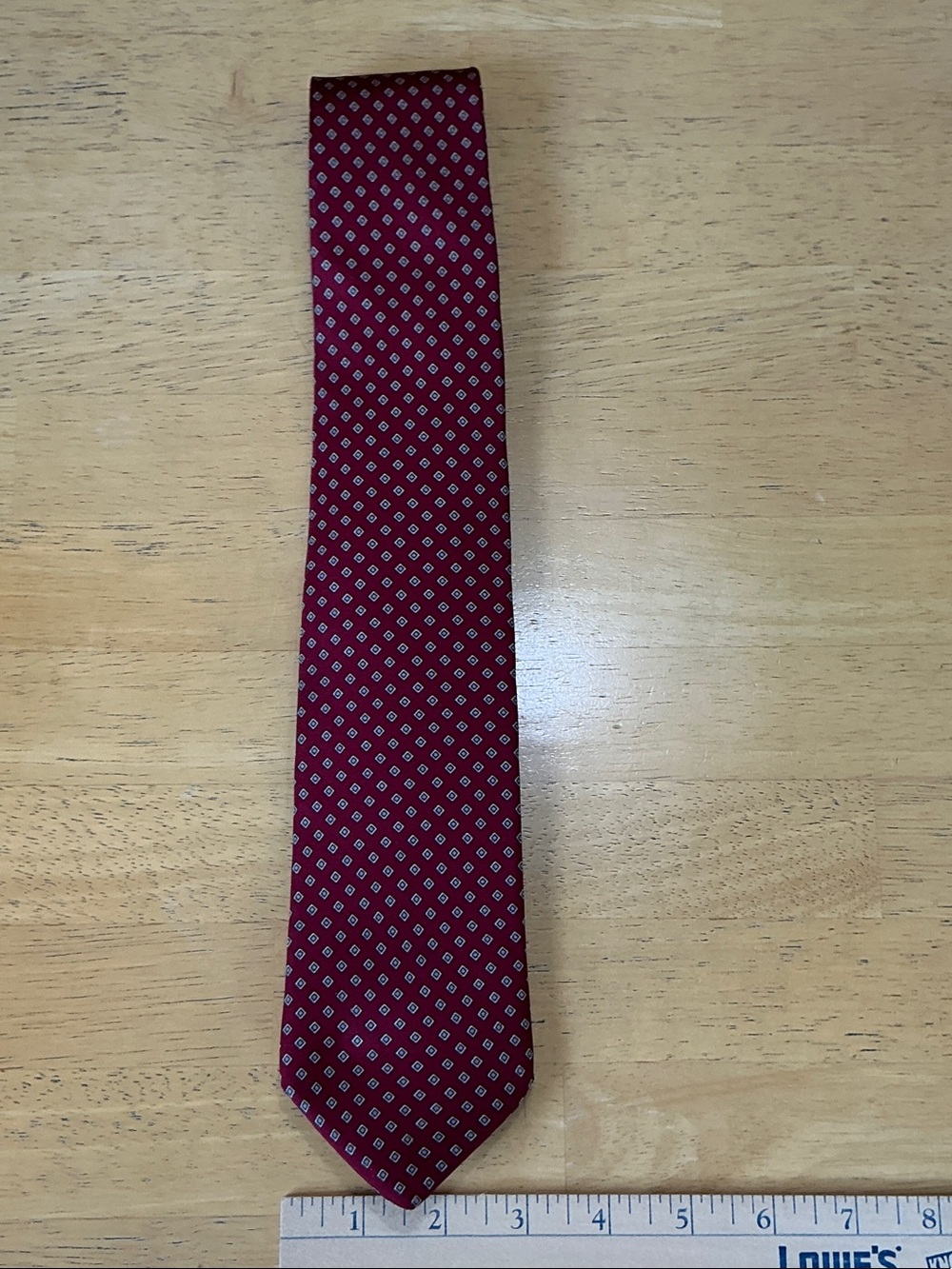 Men's Burgundy Micro-Pattern Tie - Elegant Dress Accessory